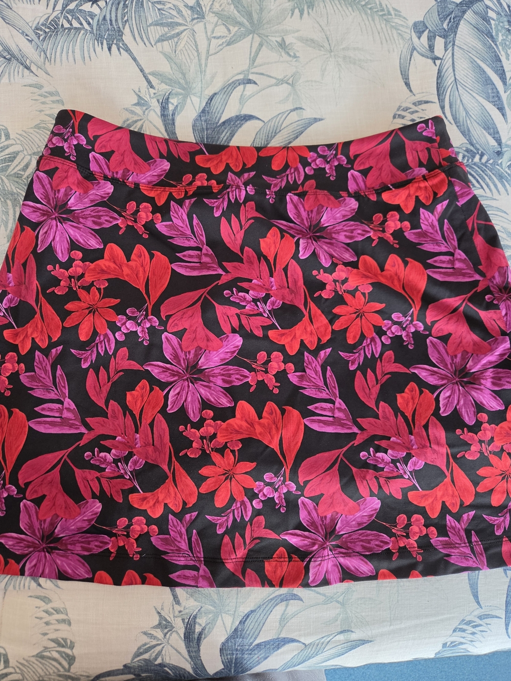 Tommy Bahama Black Mini Skirt with Red & Pink Floral Print